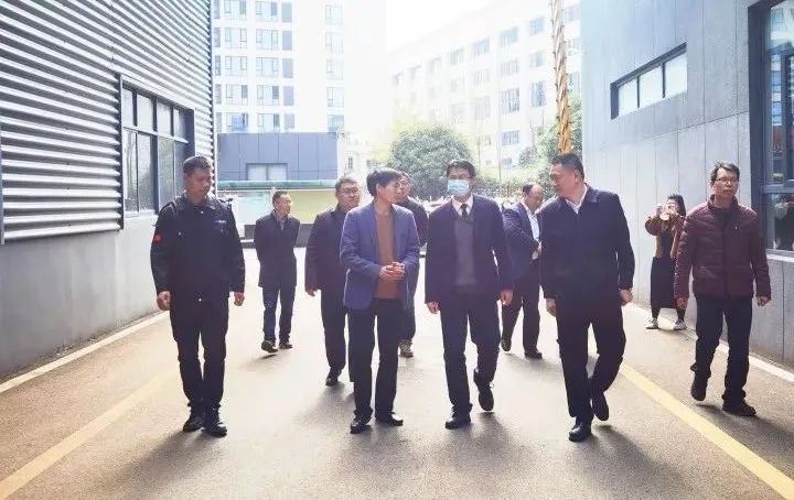 1753856760905658.jpg 284.jpg